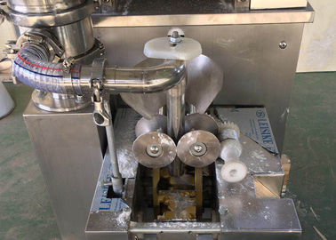 Envoltura automatizada de la bola de masa hervida que hace la máquina para el rollo de primavera del Wonton